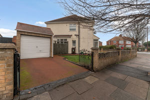 Photo 32- click for photo gallery